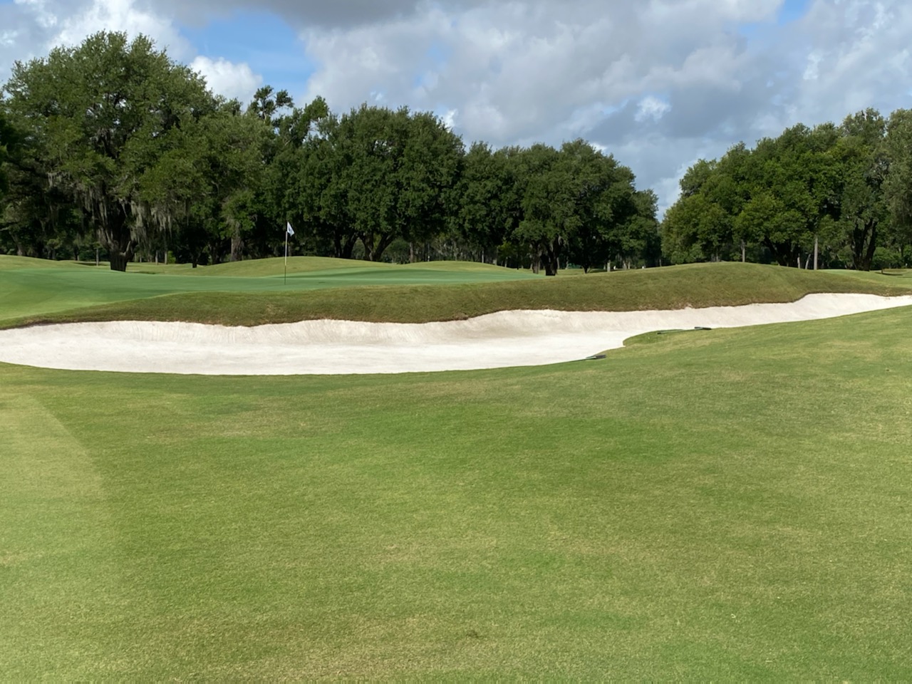  Lakeside Country Club 