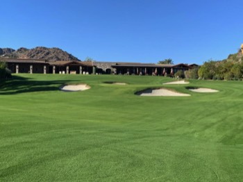  Paradise Valley Country Club 
